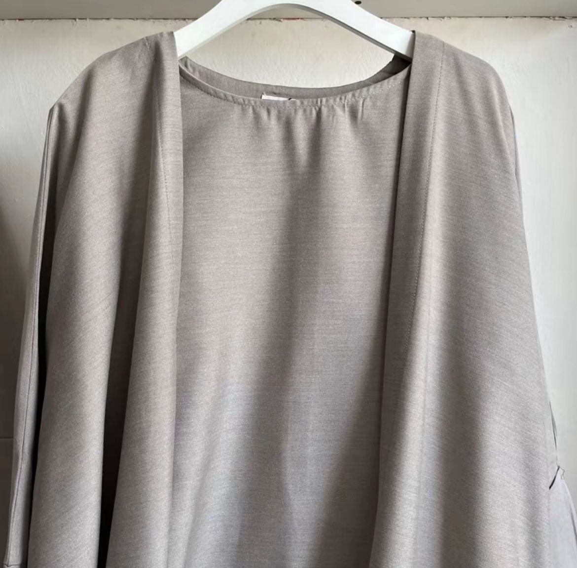 Yara abaya 4.0