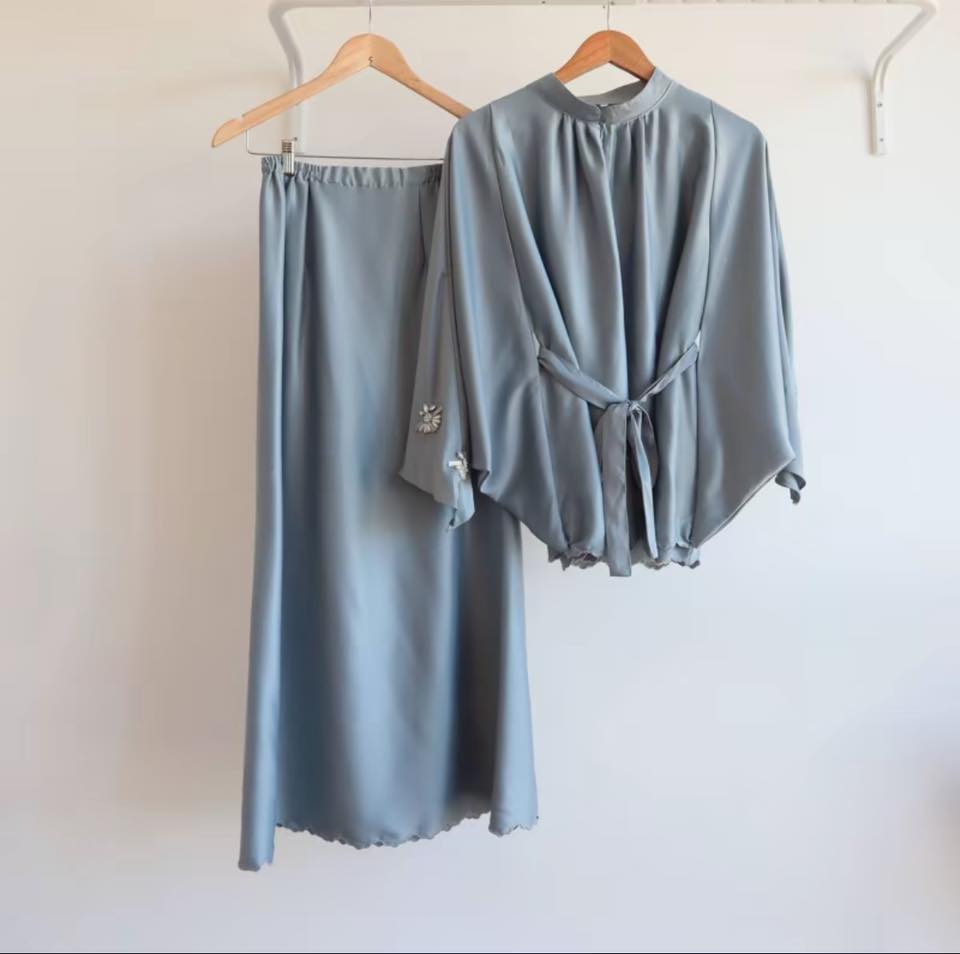 Satin one set