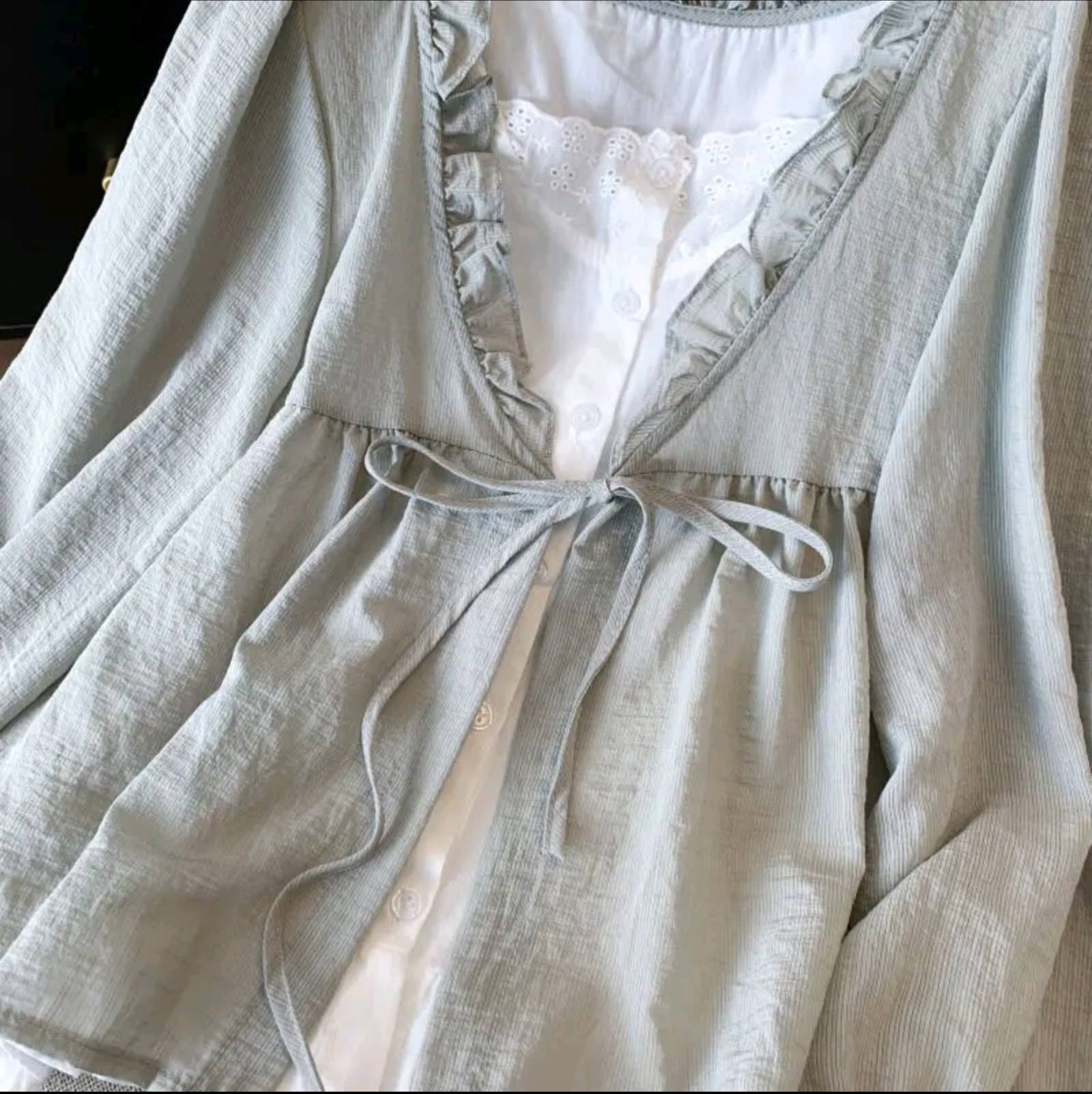 Ribbon sweet blouse